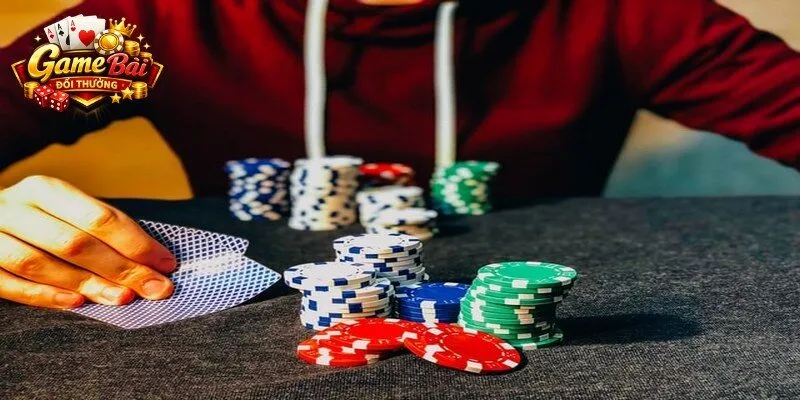 7-Card Stud sở hữu cách chơi hấp dẫn, không dùng bài chung