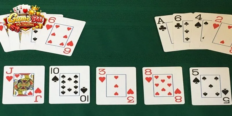 Bet thủ xây dựng tay bài cuối cùng gồm 5 lá tốt nhất